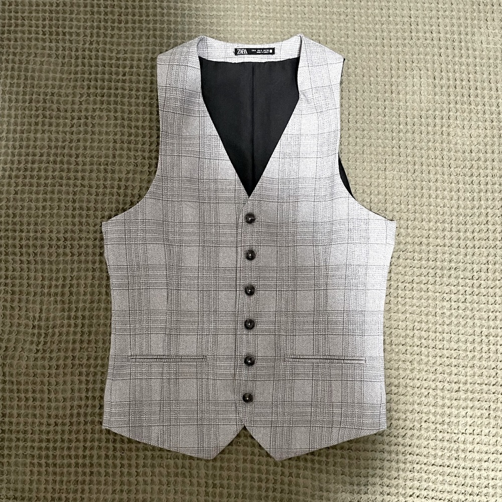 Zara Women's Gray Plaid Vest